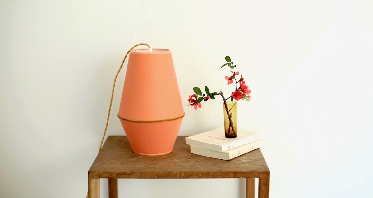 lampe à poser orange corail