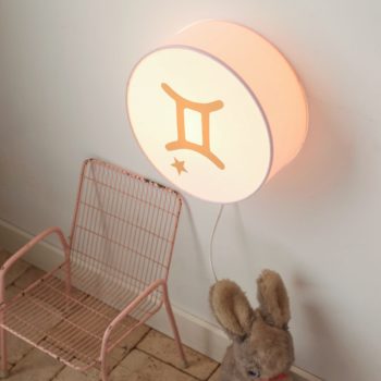 Lampe astro rose poudré signe beige