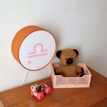 Lampe astro terracotta signe rose